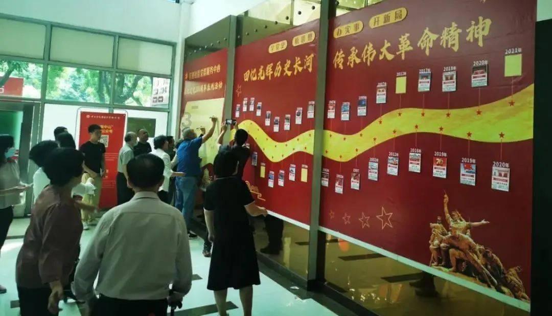 职场人最头疼的年终总结，到底该怎么写？